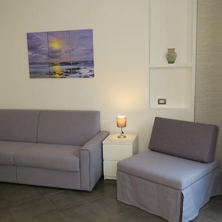 Karina, To The Beach With Terrace And Private Parking Savona Buitenkant foto
